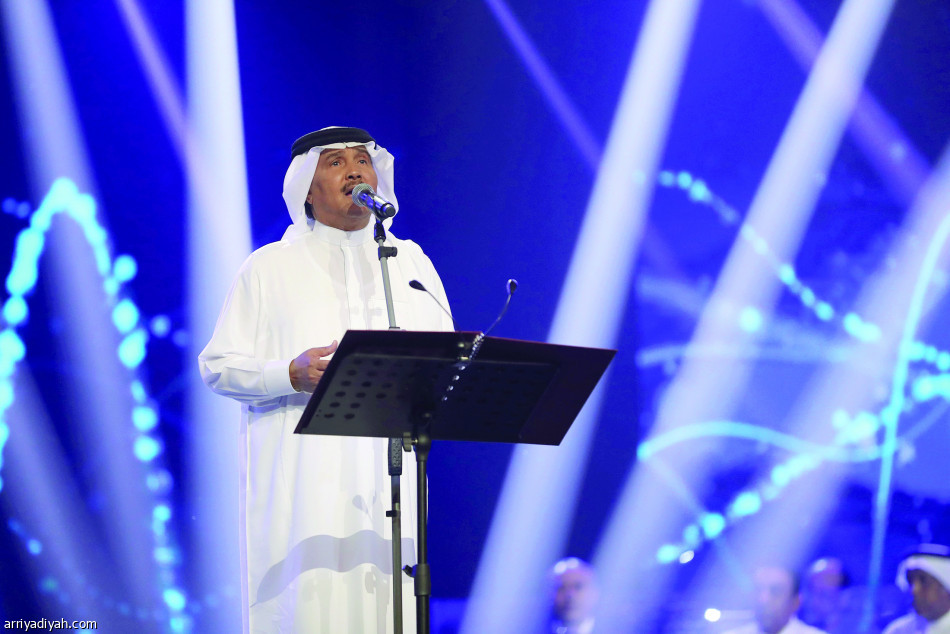 محمد عبده يضع الرياض على ناصية الطرب