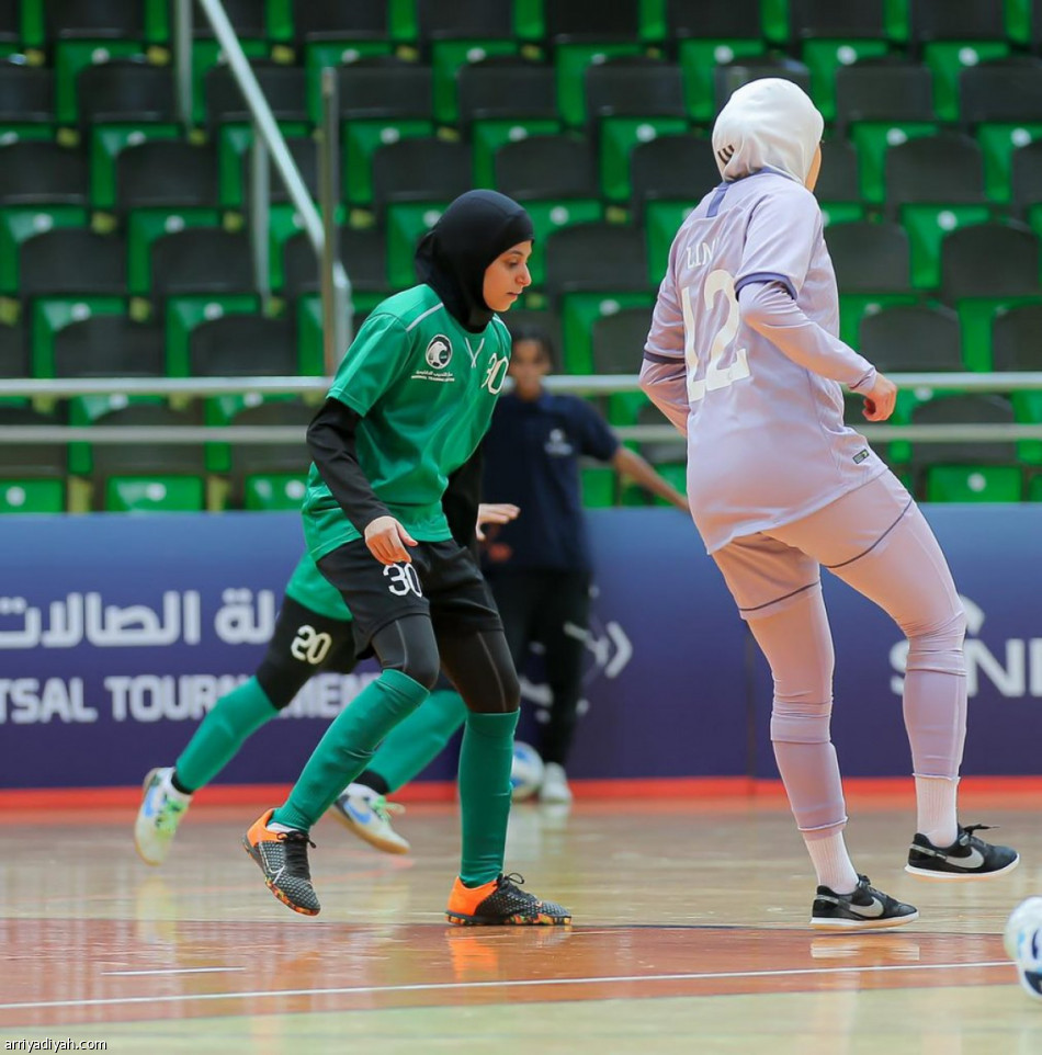 النصر واليمامة يبلغان نهائي «صالات السيدات»