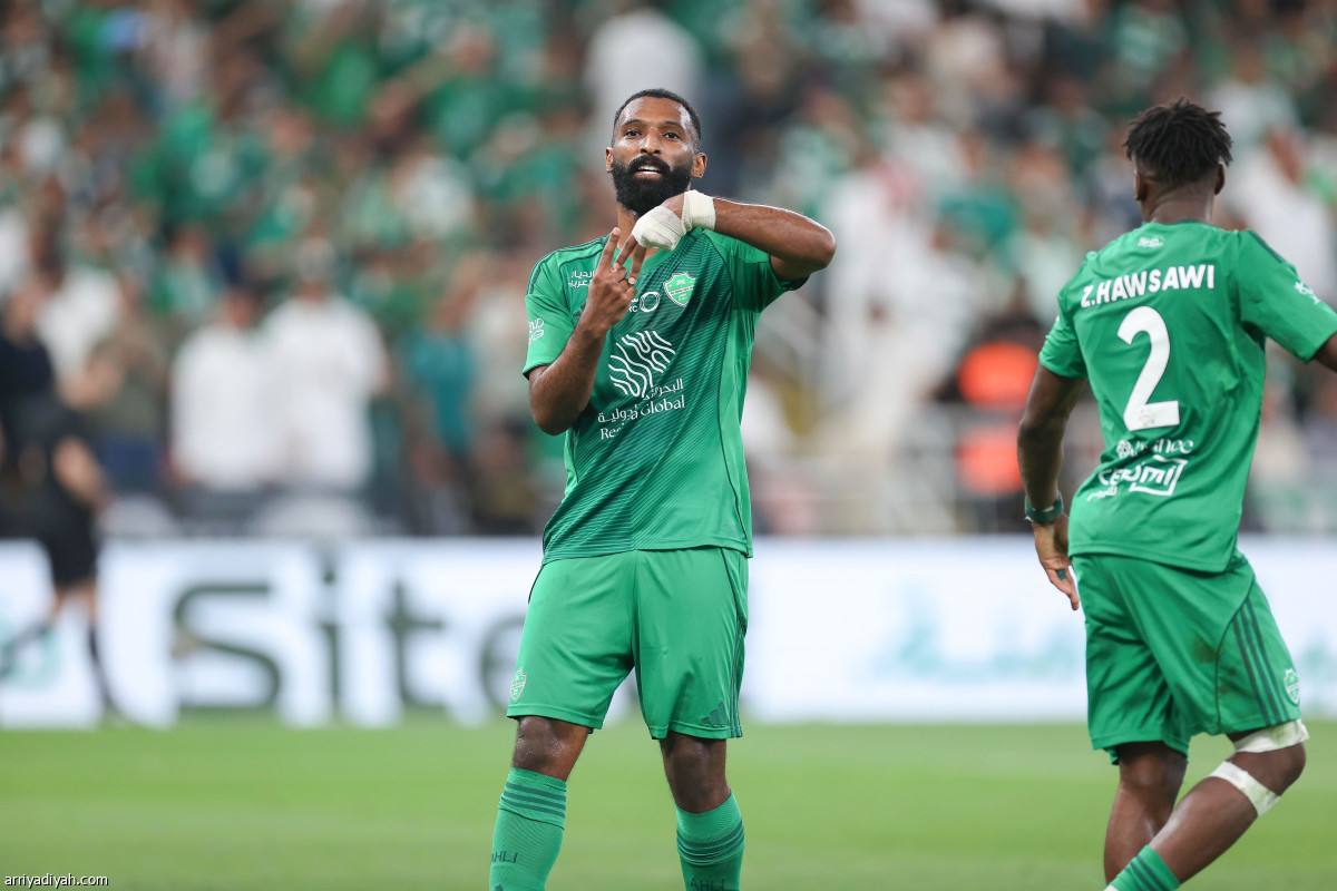 الأهلي ينتصر