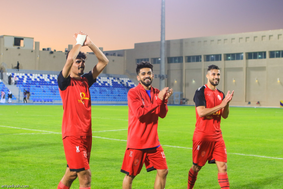 دوري يلو.. القيصومة يقلبها على نجران في 5 دقائق