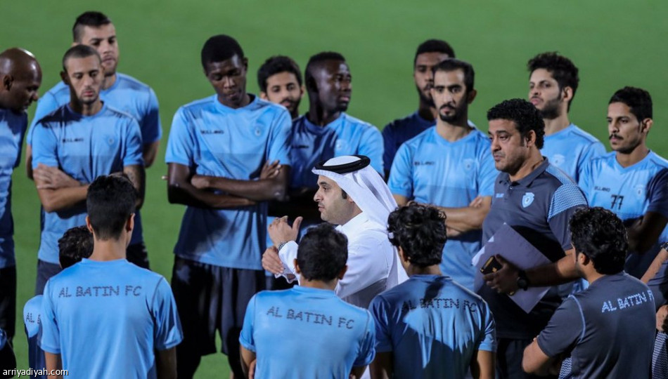مدرب الباطن يجهز فريقه للقادسية بالتكتيك