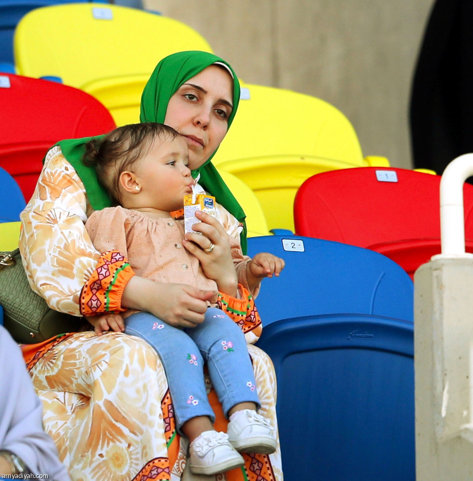 رأسية الدون
تنقذ النصر