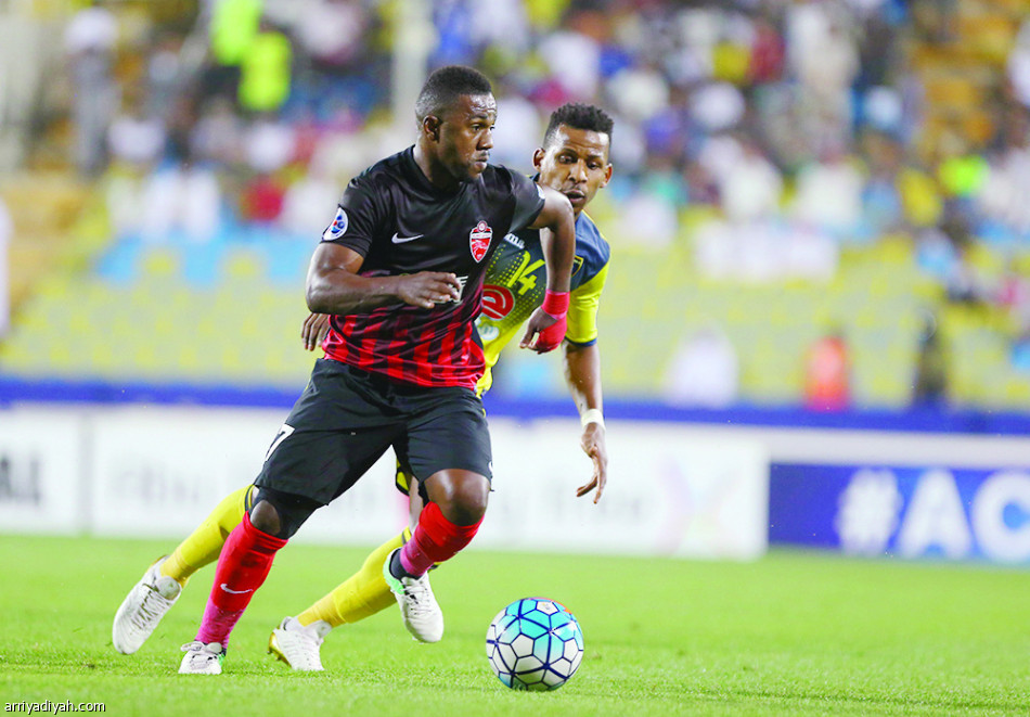 الهلال والأهلي على أعتاب دور الحسم