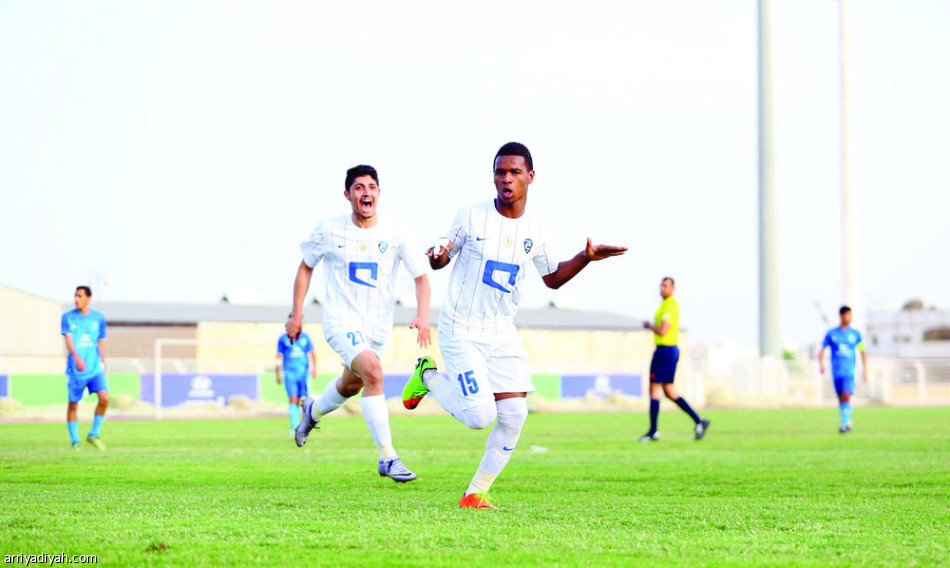 الهلال يسقط الفتح.. ويتمسك بصدارة دوري الشباب