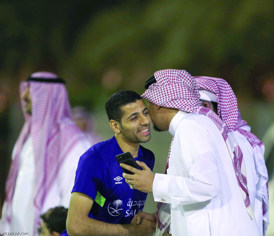 رئيس الأهلي يطالب بالتركيز والمنافسة