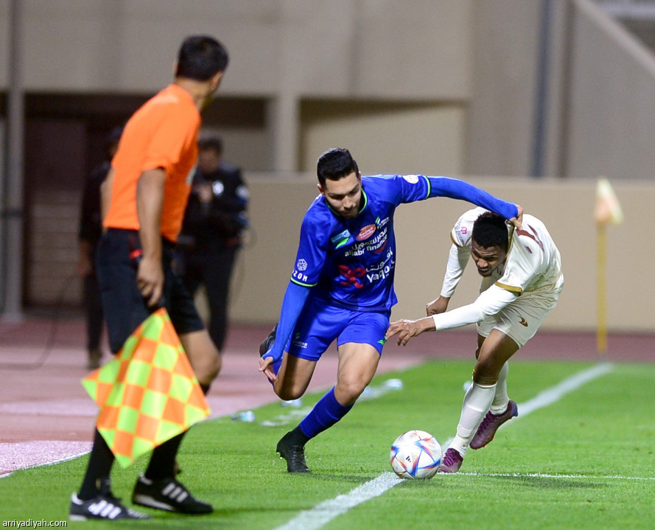 الفتح 
يغيّر عادات النصر