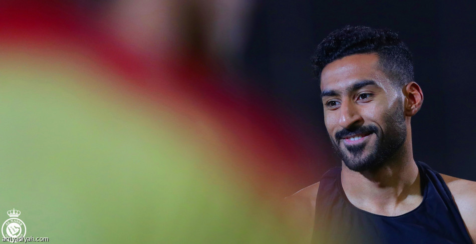 العمري والماس يورطان مينيزيس