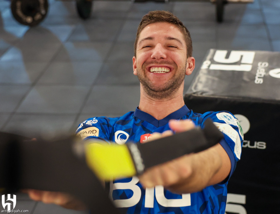 الهلال يدشن استعدادات «سوبر لوسيل»