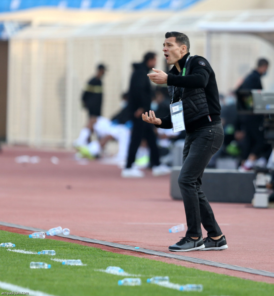 الطائي يزيد معاناة الحزم