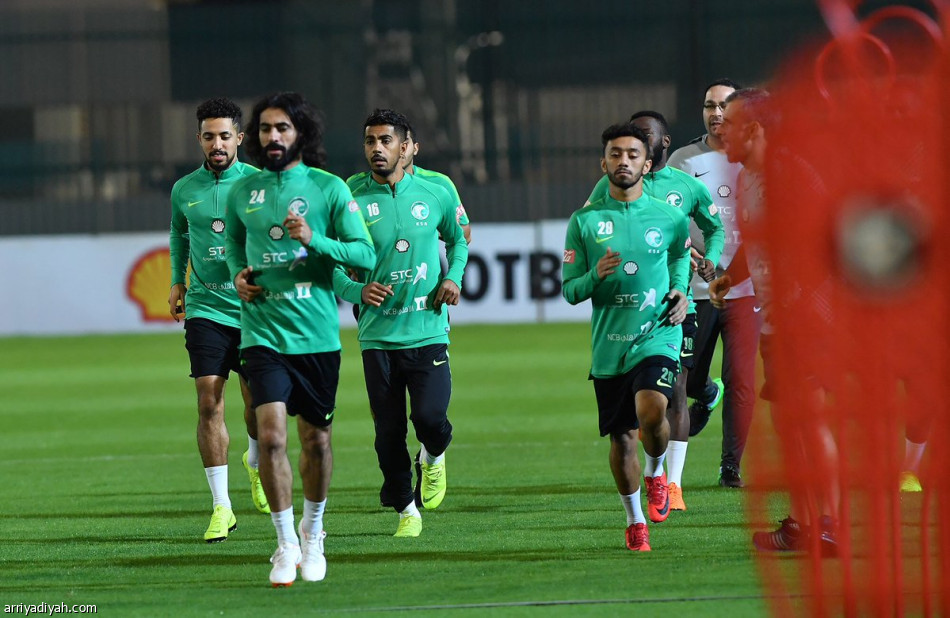 بيتزي يفتح ملف آسيا من الدمام