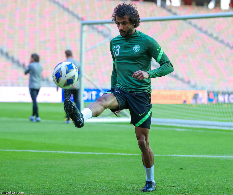 الأخضر يختتم تحضيراته لمواجهة عمان