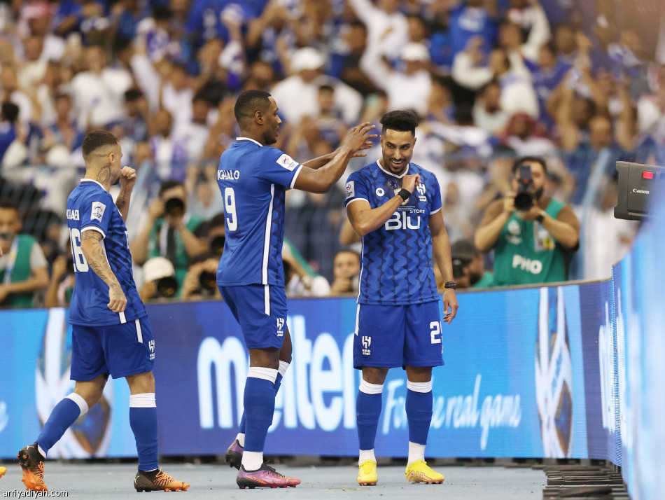 تقاليد الأبطال
تهدد حظوظ الهلال