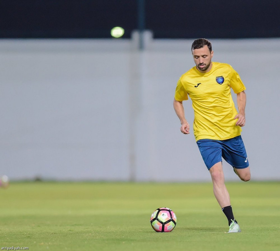 التعاون يتجاوز مطب النجوم ويتأهل لثمن نهائي كأس الملك