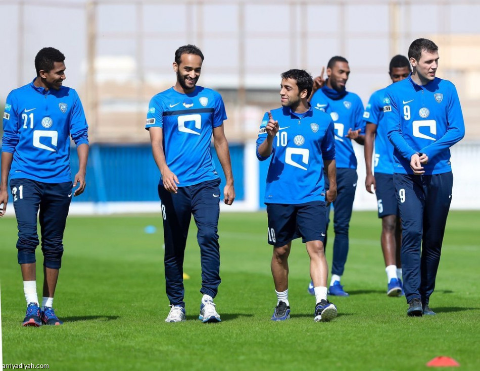 دياز يعتمد على الحافظ أمام الوحدة