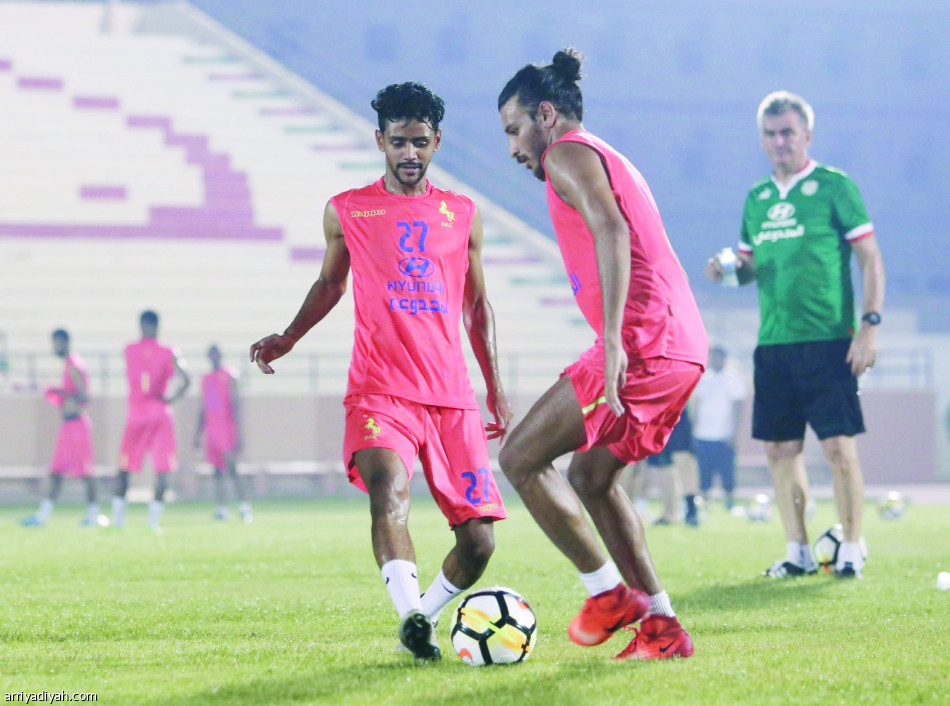 عودة الرباعي تكمل صفوف الاتفاق