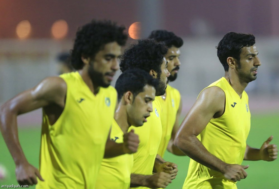 الخليج يلاقي الجيل ودياً في الراكة والإدارة واللاعبين يزورون غفوري