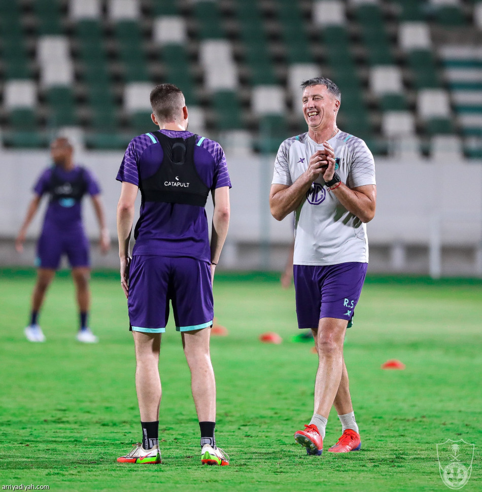 الأهلي.. الموسى يشارك في التدريبات الجماعية