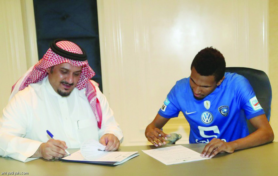 10 محطات قادت الهلال إلى الدوري