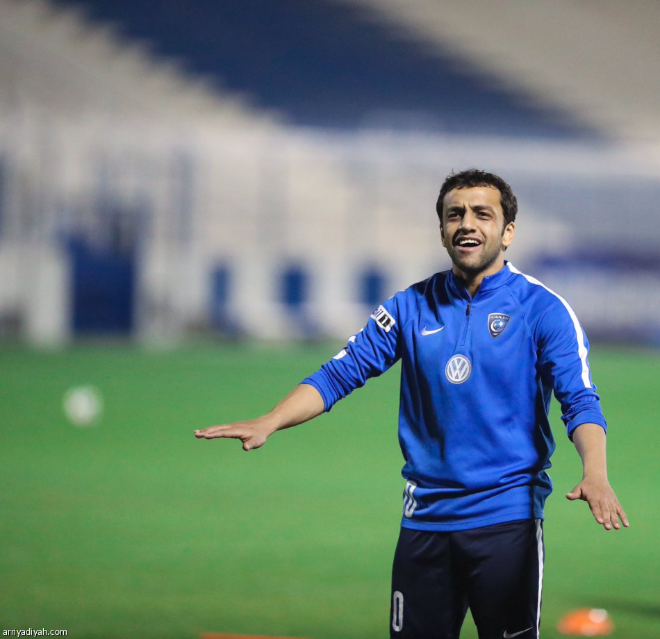 مناورة ترفيهية تجهز الهلال للنصر 