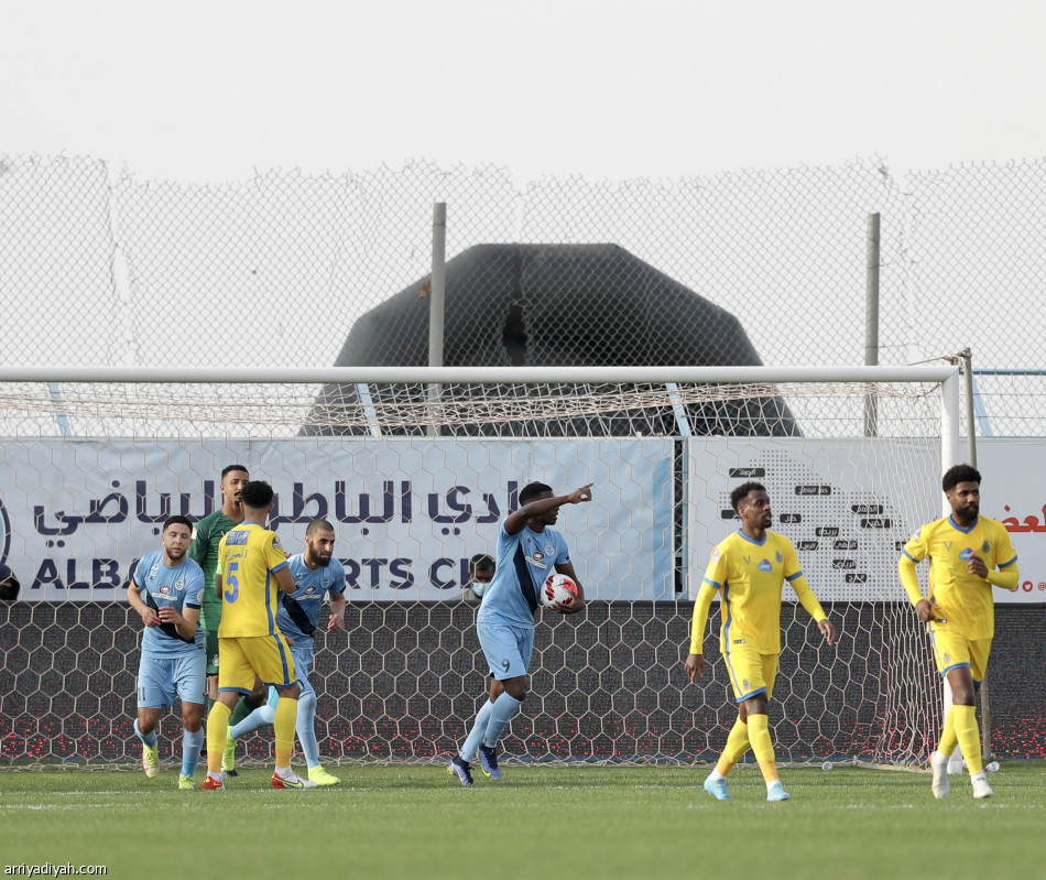 النصر يفلت من انتفاضة الباطن بـ«جزائية قاتلة»