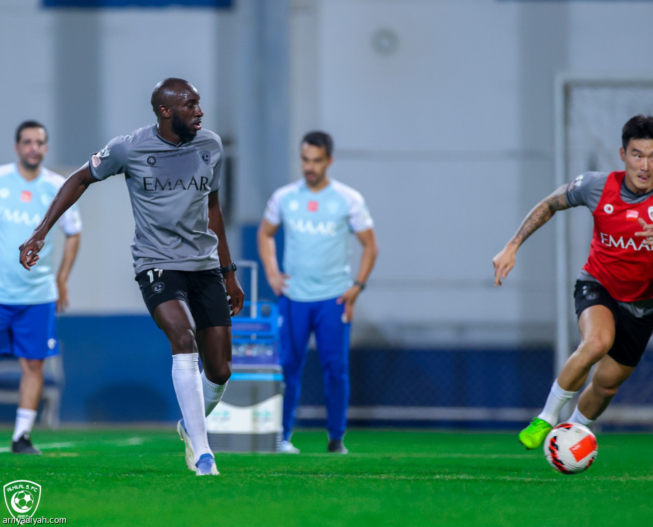 «الإنفلونزا» تبعد سالم وناصر عن الهلال