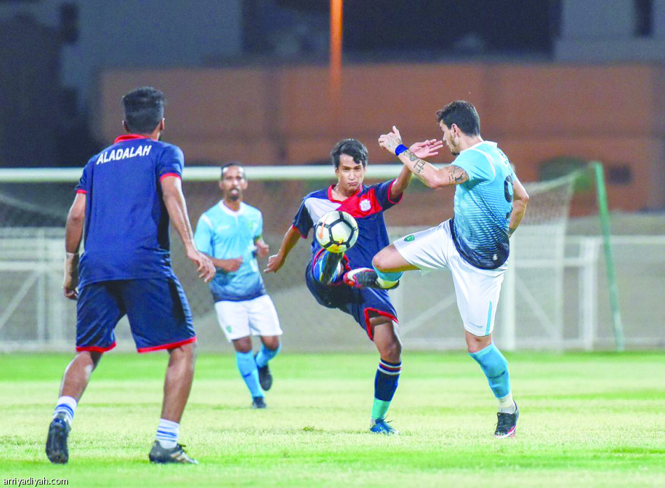 الفتح 
يتعادل مع العدالة