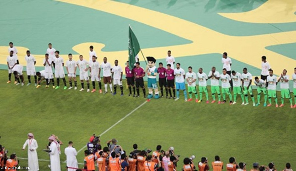 الراعي الرسمي للدوري يحتفل باليوم الوطني في ديربي جدة