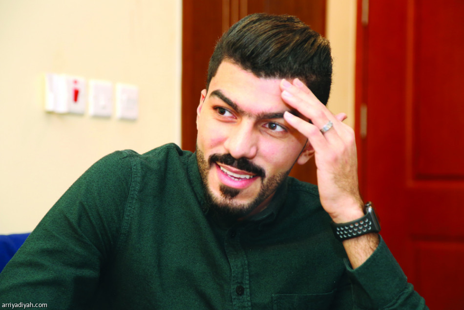 الأهلاويون كسروا زجاج سيارتي