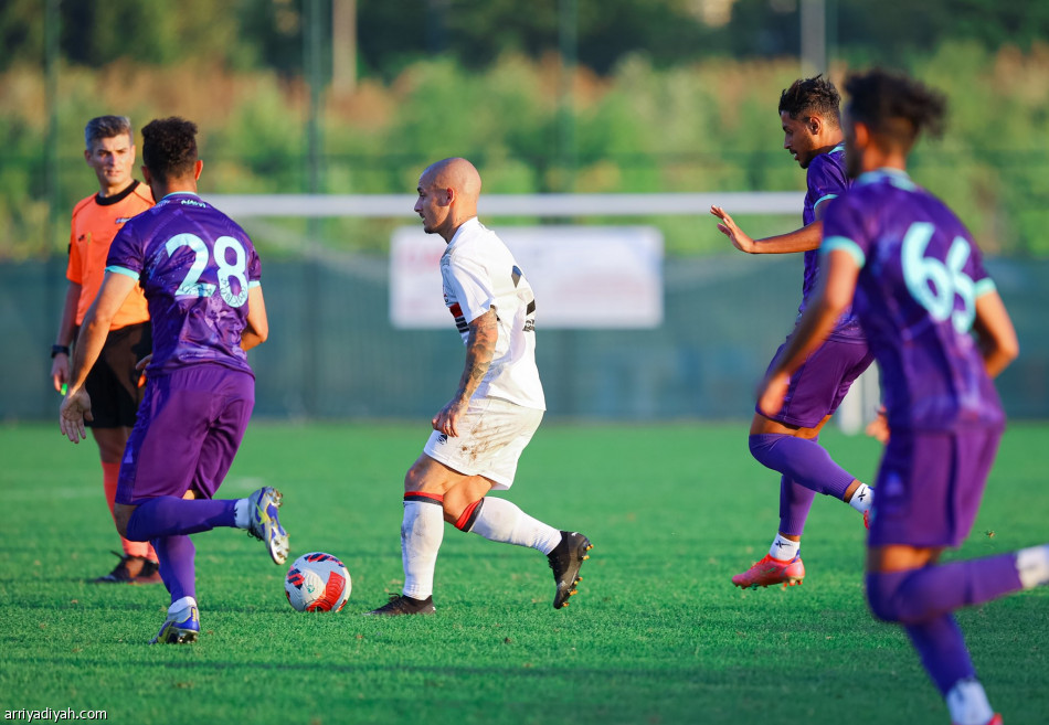 الأهلي يخسر تجربة الرائد بثنائية