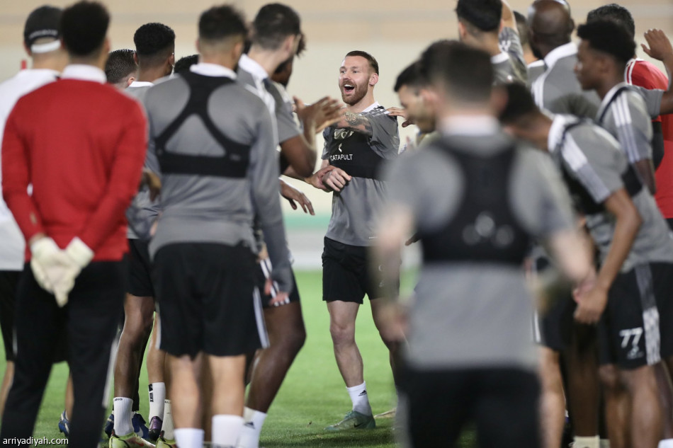 أوزونيدس يعتمد تكتيك عبور  الفيصلي