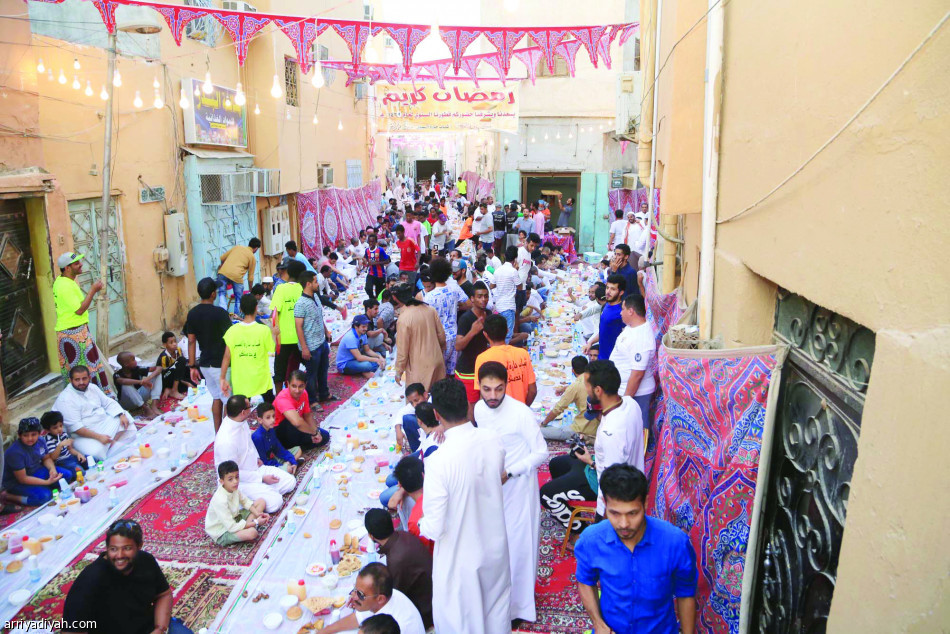 حي السبيل.. الإفطار على قارعة الطريق