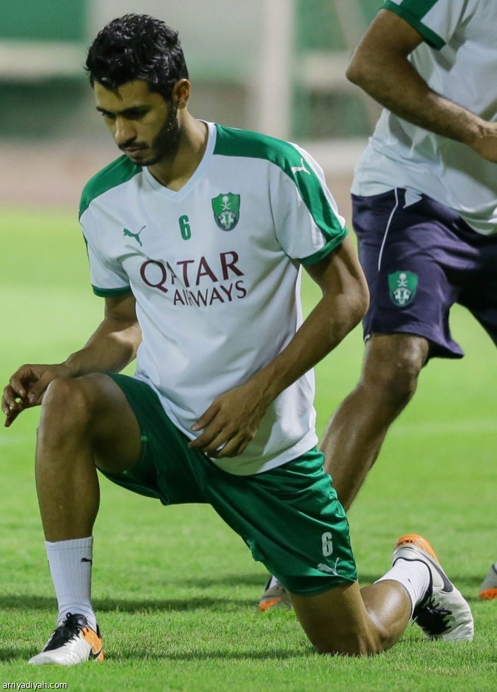 غياب عسيري عن الأهلي 10 أيام