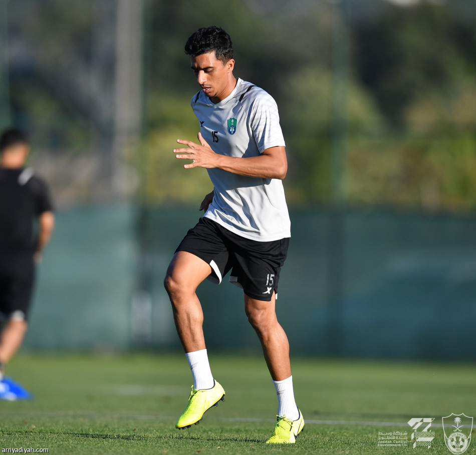 العبدلي يدخل تحضيرات الأهلي في تركيا