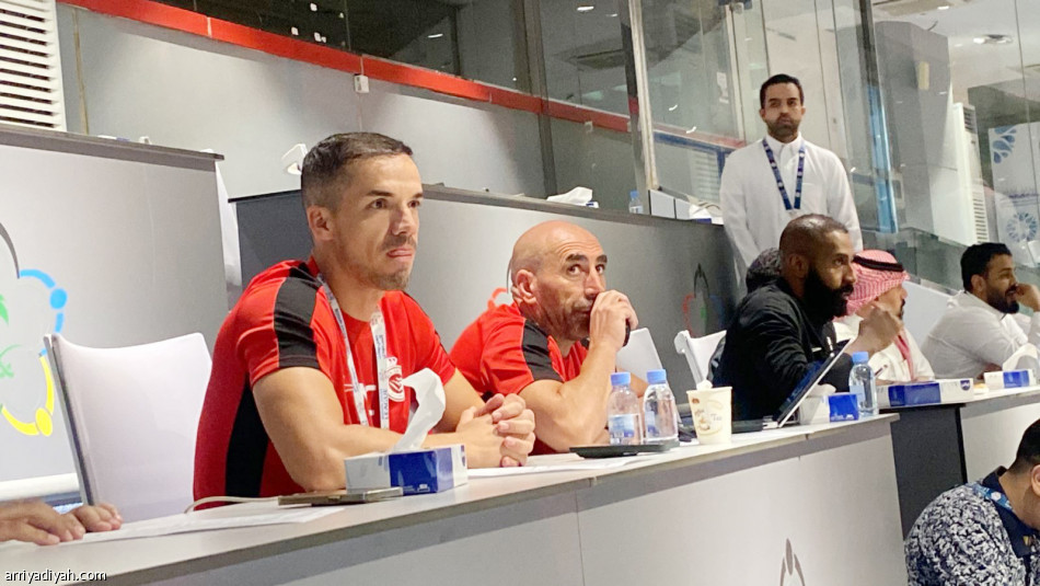 رأس وقدم..
تاليسكا يضرب الفيحاء بالرابع