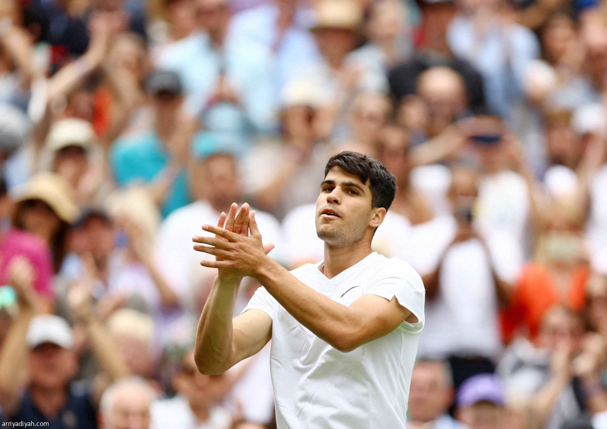 الكاراز يتأهل