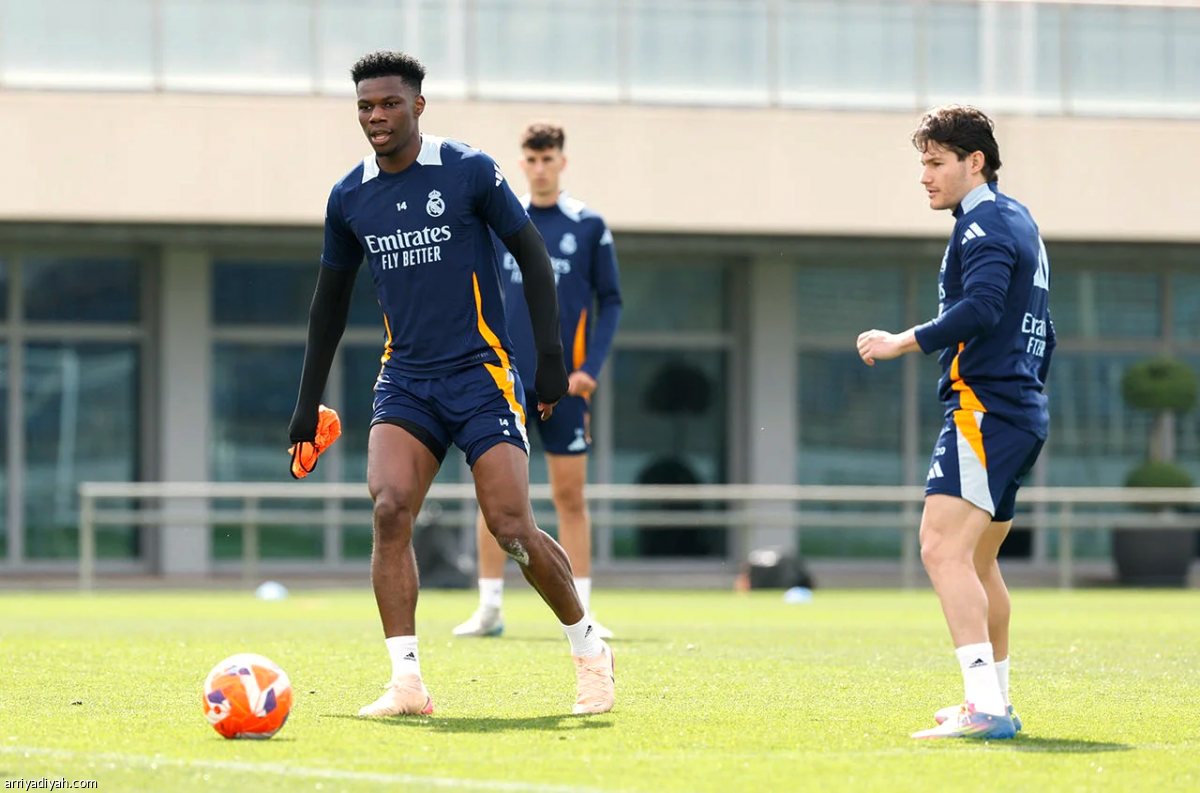 الريال يفرض السيطرة