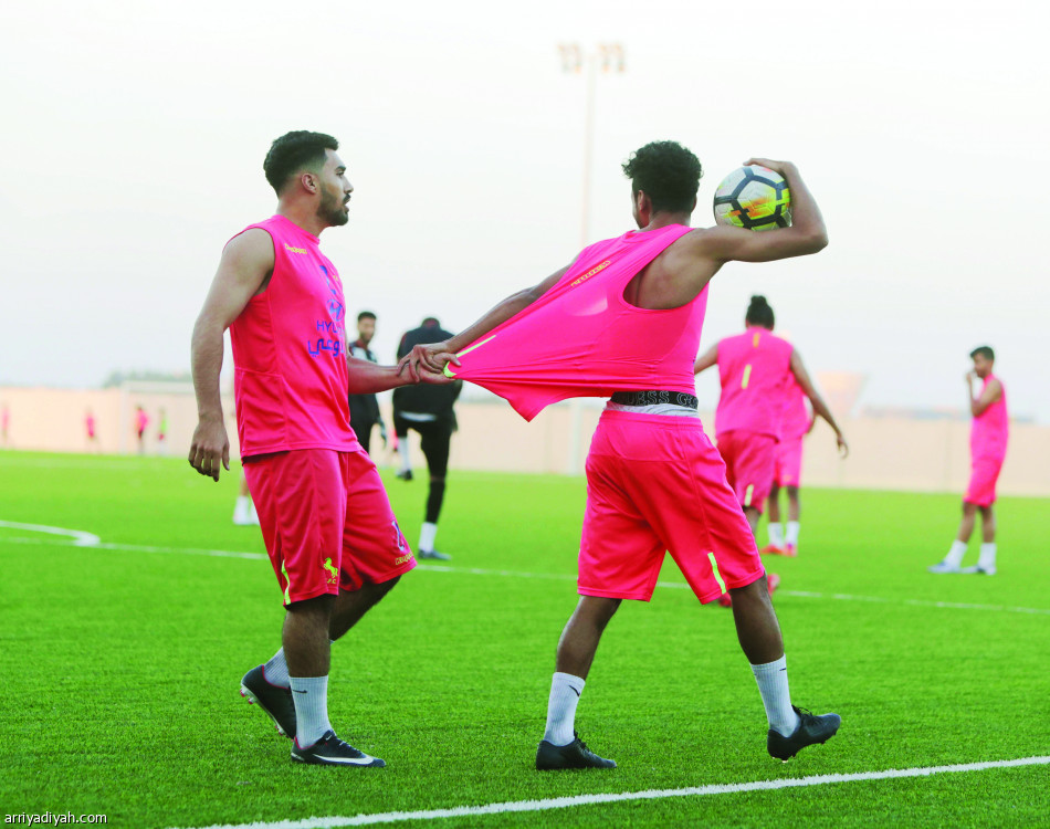 الاتفاق يختبر جاهزية الثنائي