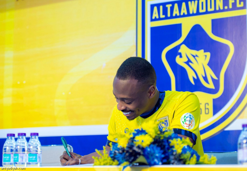 معتز هوساوي يعزز دفاع التعاون