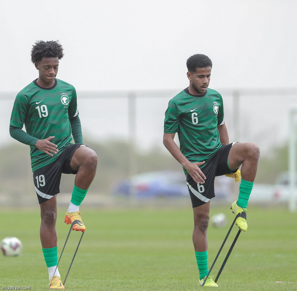 غدا.. الأخضر الشاب يبدأ حملة الدفاع عن «العربي»