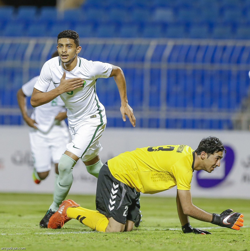 الثلاثي الأولمبي يدعم النصر في 