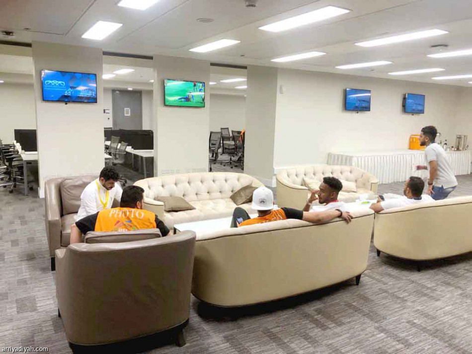 المرة الأولى.. 
الاتحاد يكسب بالأربعة