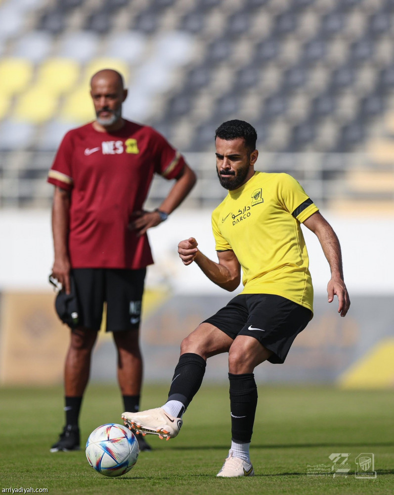 الاتحاد ينهي تحضيرات مواجهة «الحسم»