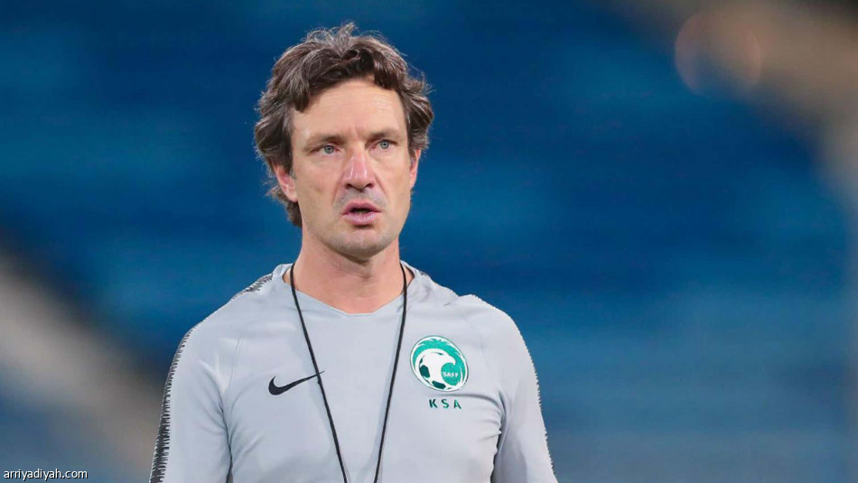 الحمدان يلتحق بمعسكر الأخضر في الدوحة