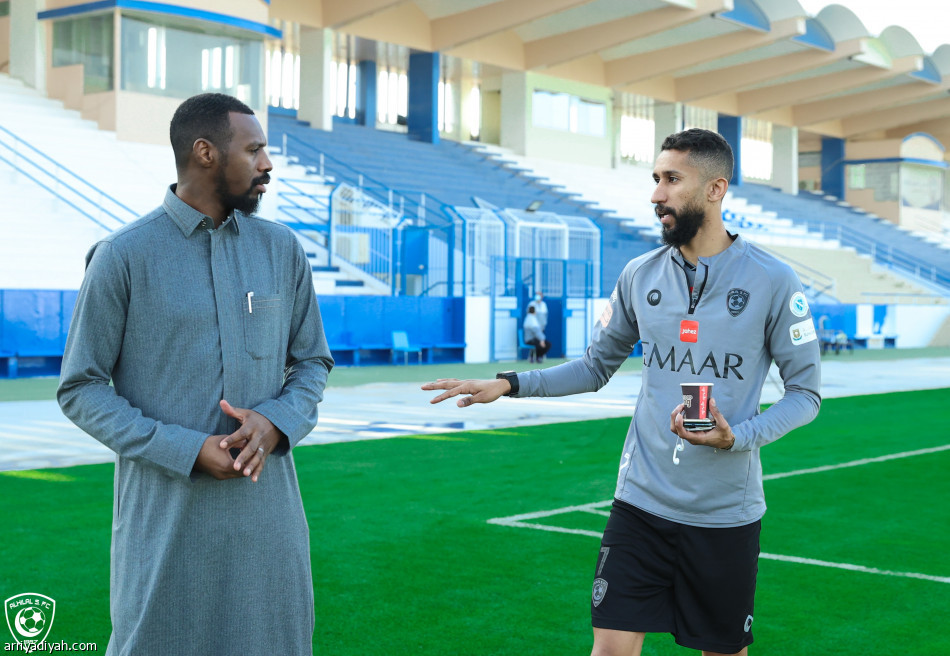 ميشيل يلتحق بتدريبات الهلال.. وهيون يعود