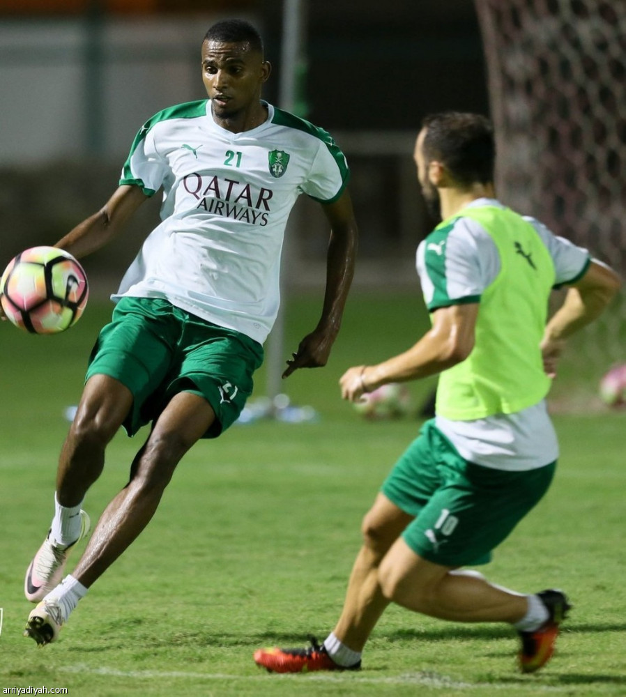 غياب عسيري عن الأهلي 10 أيام