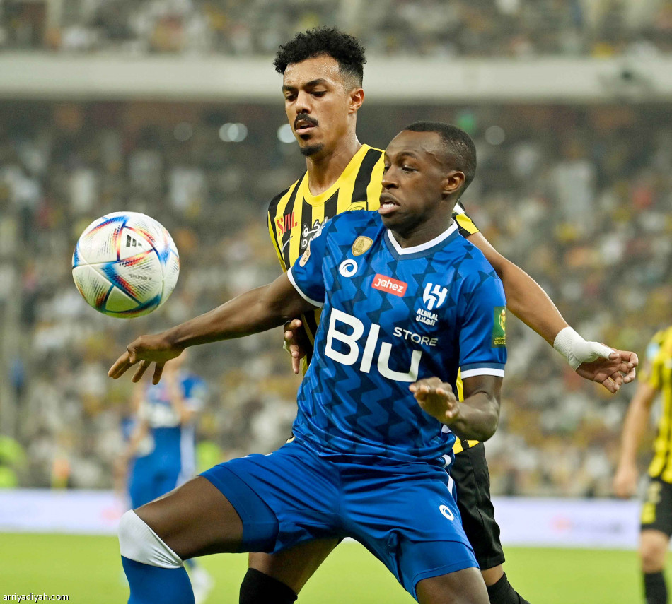 هلال دياز..
علامة الكأس كاملة