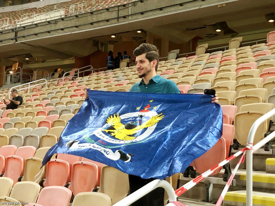 النمور
تكسب شراكة الليوث