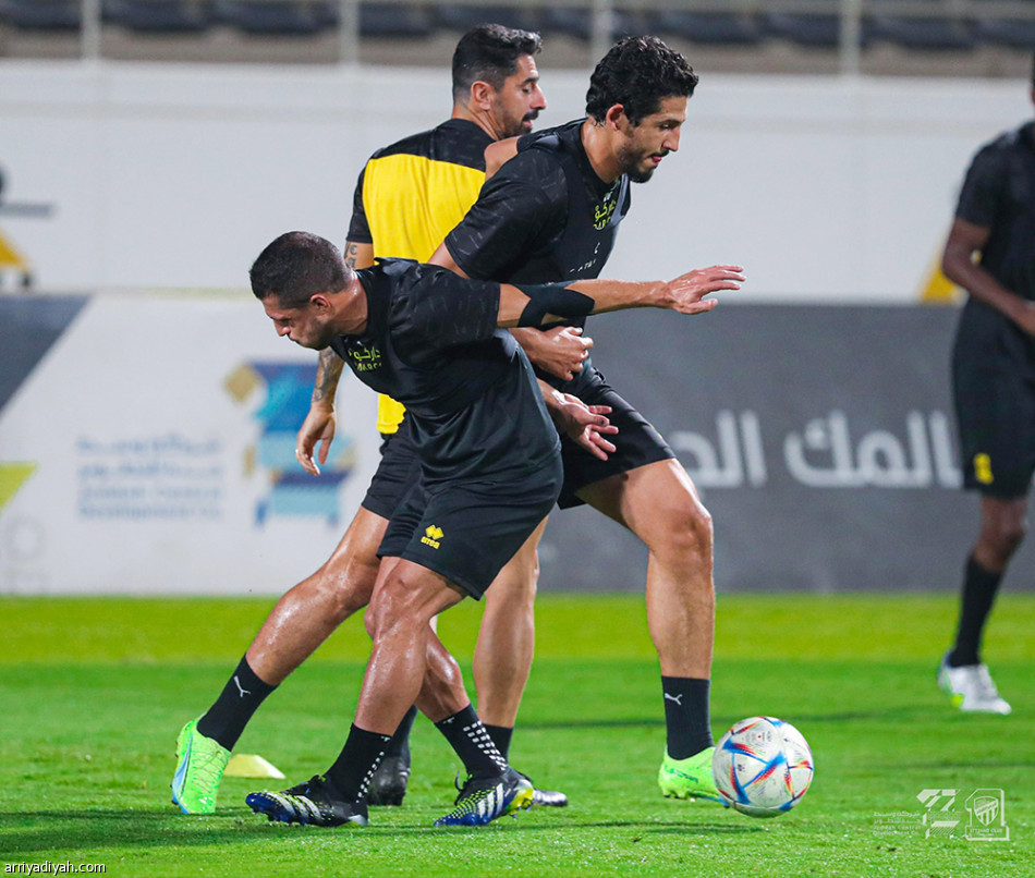 رومارينيو
يقترب
من الكلاسيكو