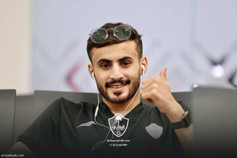 الطائي يطير إلى إفيون