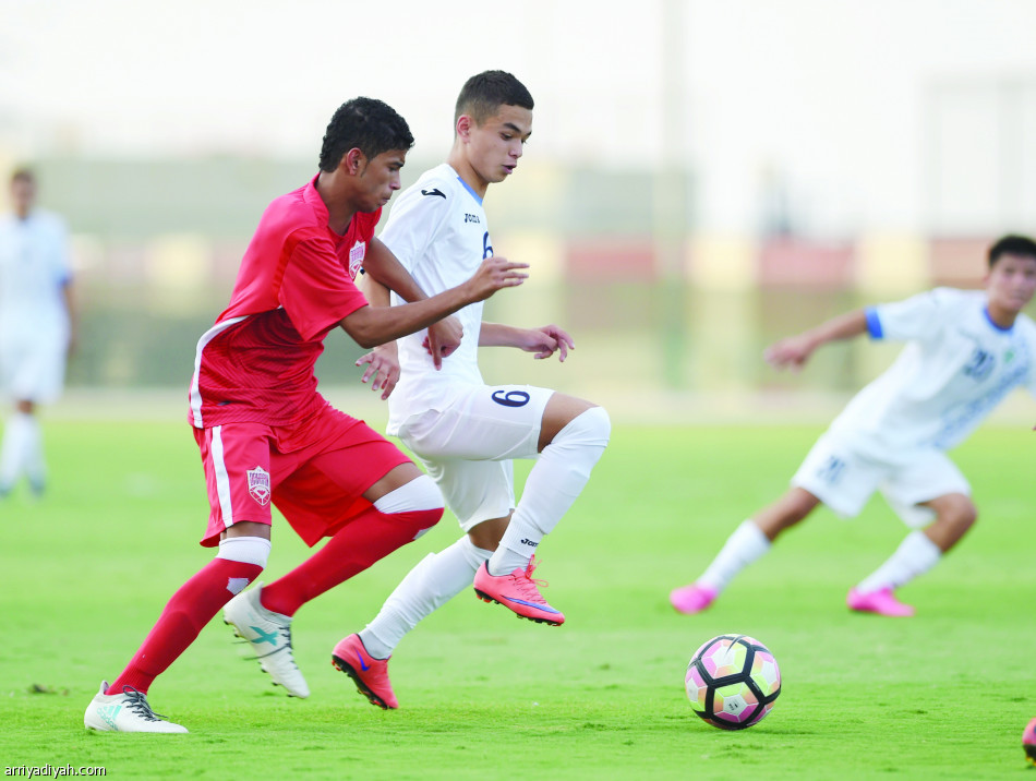 أوزبكستان تبدأ المشوار بفوز صعب